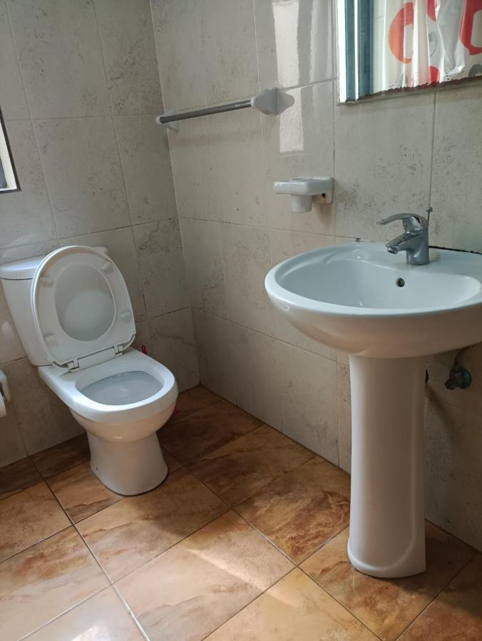 אטרד You Can Enjoy Your Time At Waterford Apartment מראה חיצוני תמונה